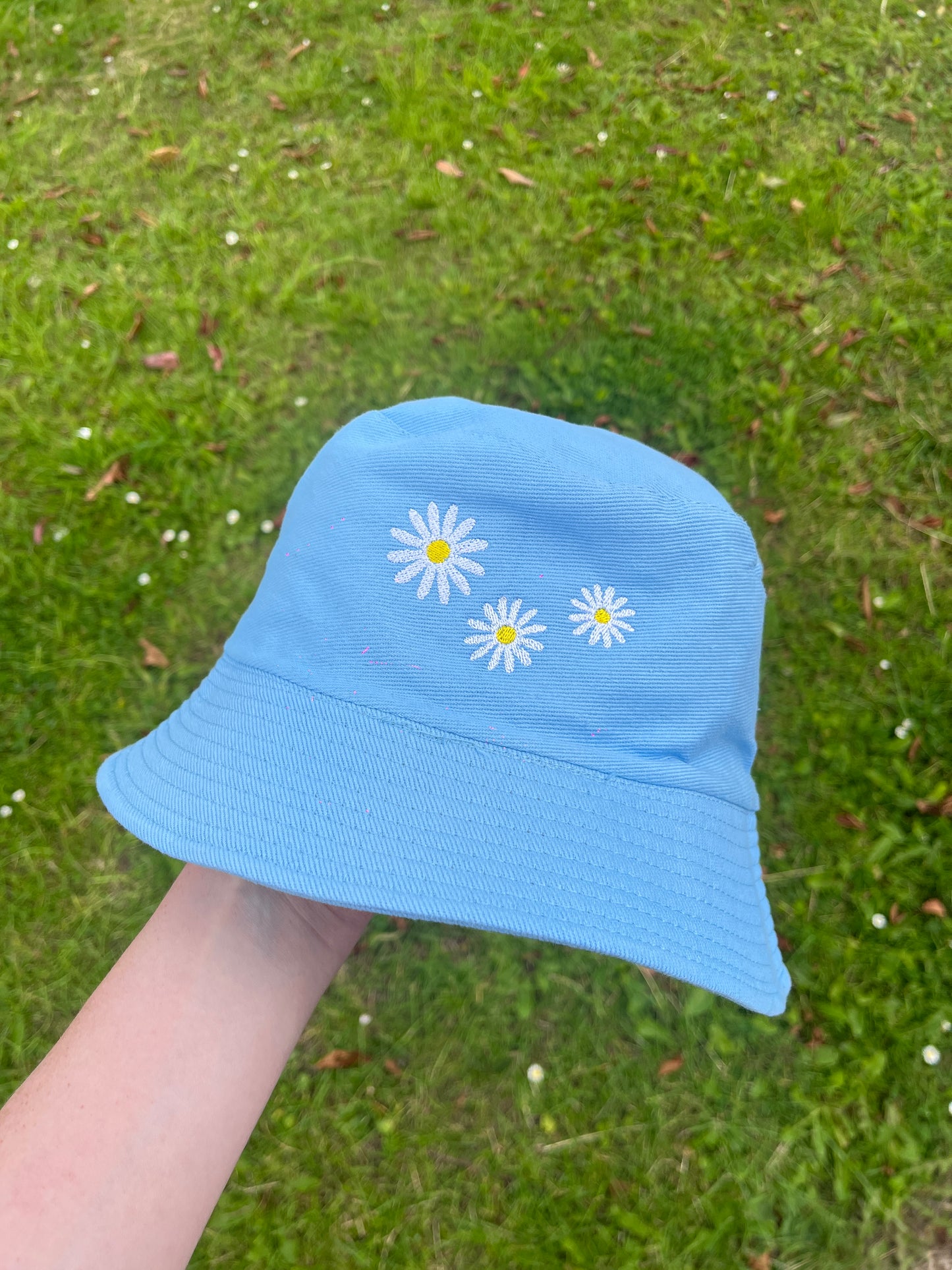 Unisex Blue Daisy Embroidered Bucket Hat