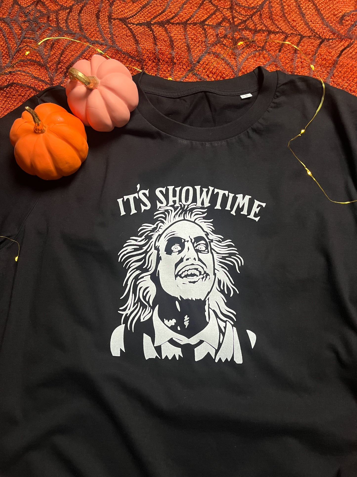 Beetlejuice It's Showtime Unisex Black T-Shirt